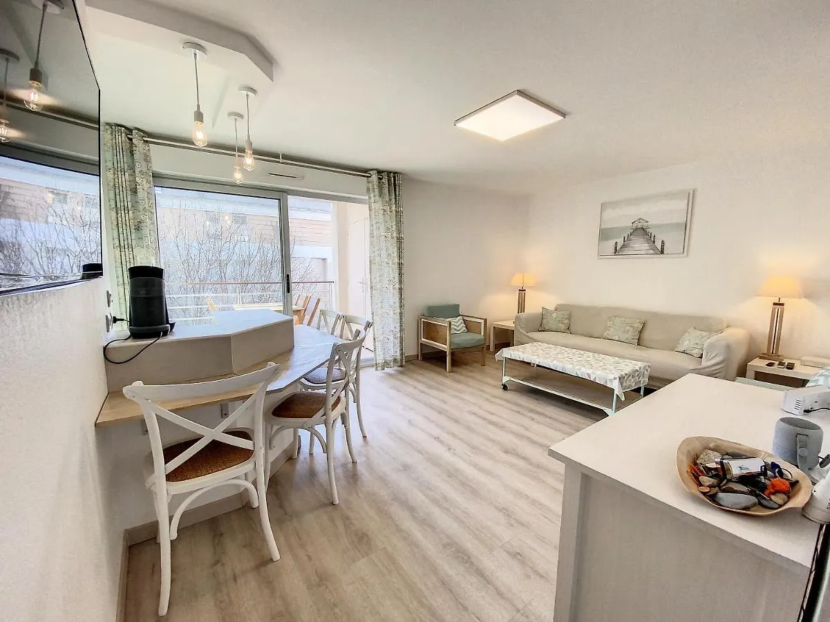 A303- Appartement 3 Pieces 4 Personnes- Le Crystal 滨海卡涅 0*,  法国