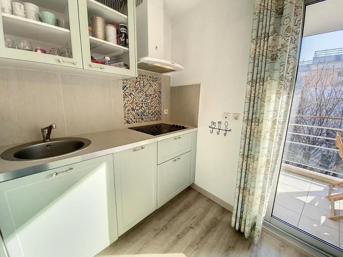 A303- Appartement 3 Pieces 4 Personnes- Le Crystal 滨海卡涅 0*,  法国